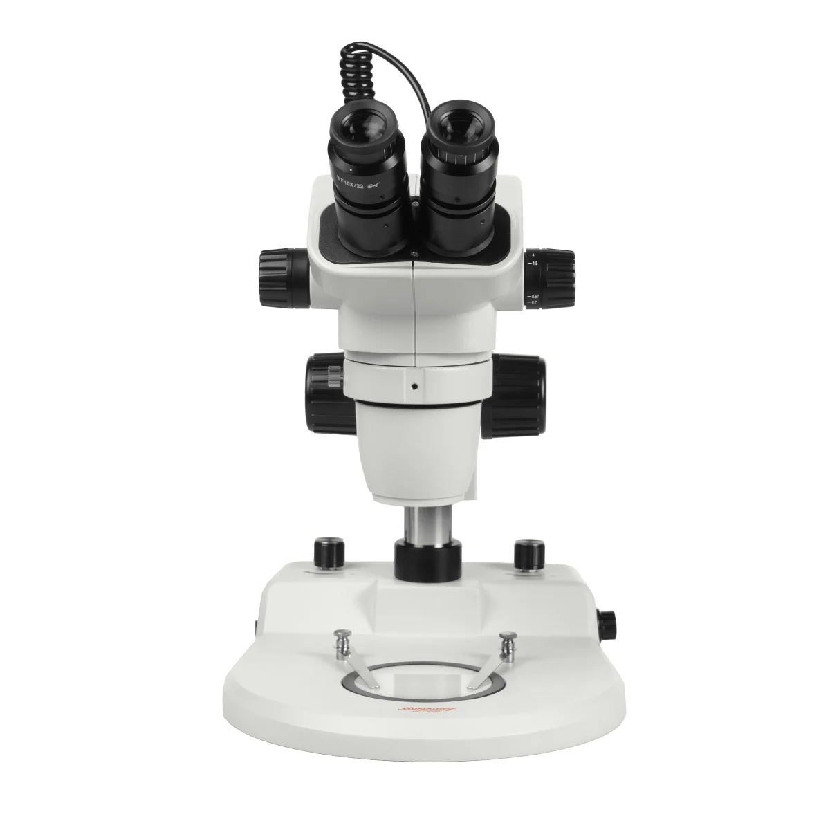 Вид спереди.