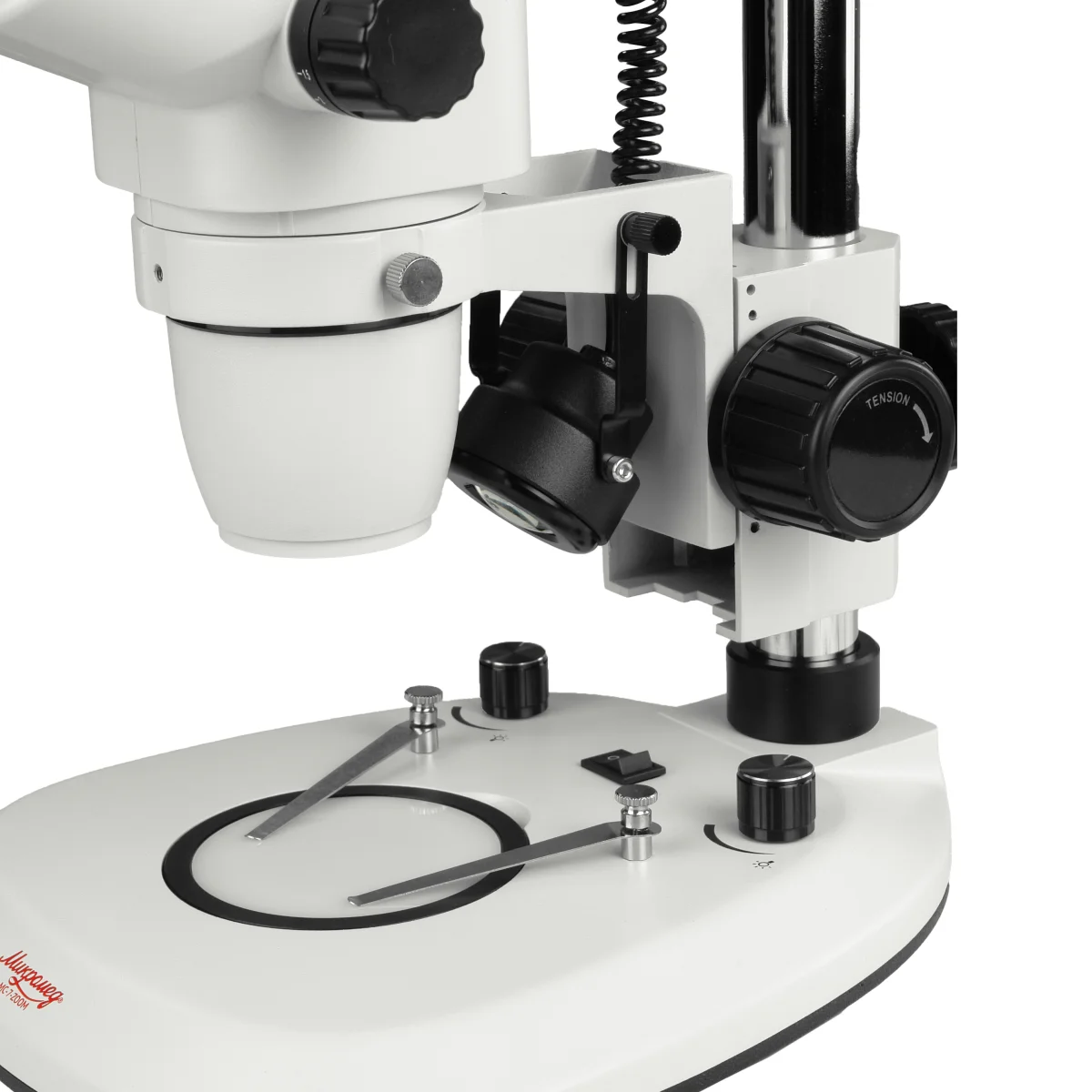 Предметный столик с держателями и полупрозрачной предметной вставкой.