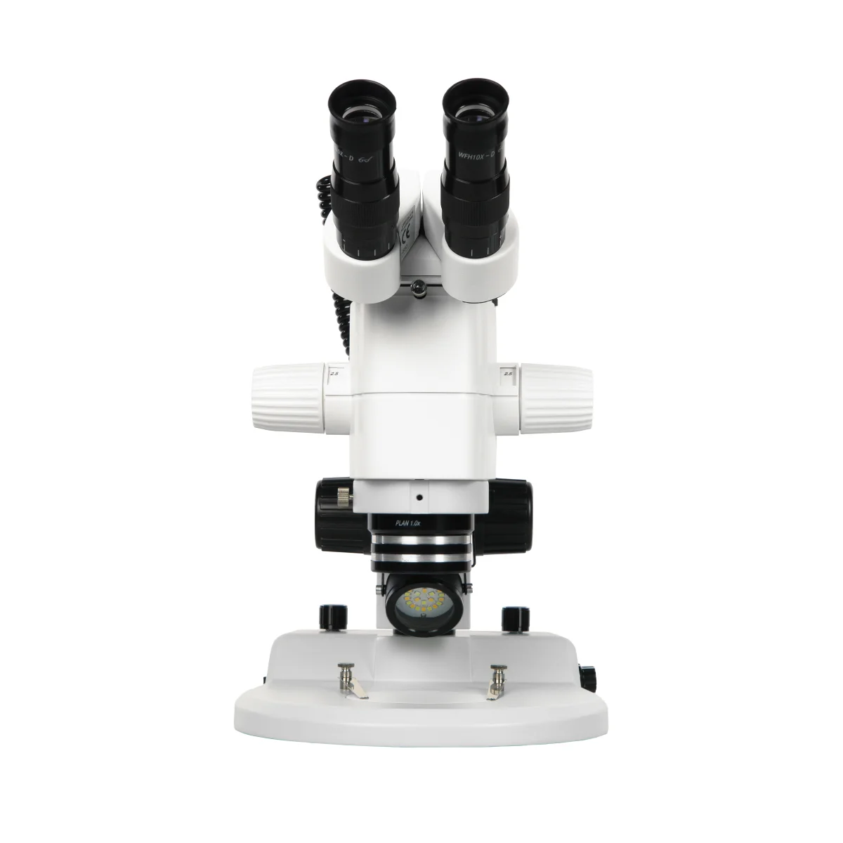 Вид спереди.