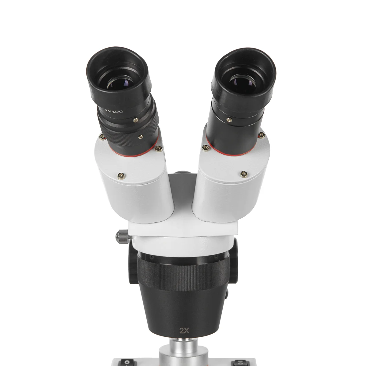 Оптическая головка с блоком объективов и окулярами.